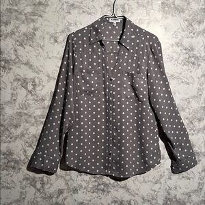 EXPRESS "Portofino" Shirt, grey with white dots. Woman's Medium. Long Sleeves.